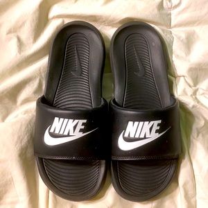 Nike women’s size 7.